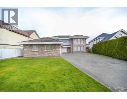 5611 HOLT AVENUE, Richmond, British Columbia