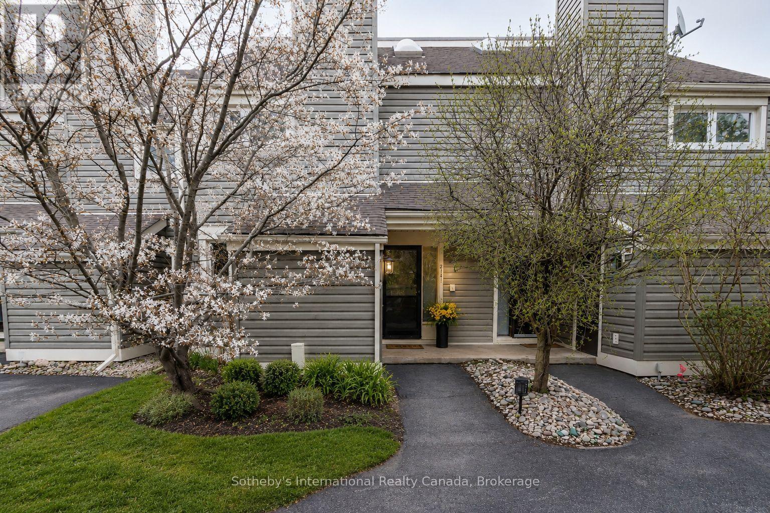 214 - 214 ESCARPMENT CRESCENT, Collingwood, Ontario