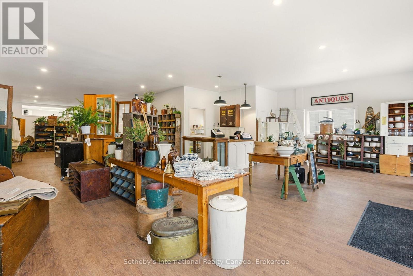 10 Armstrong Street, Bracebridge, Ontario  P1L 1C1 - Photo 15 - X12708316