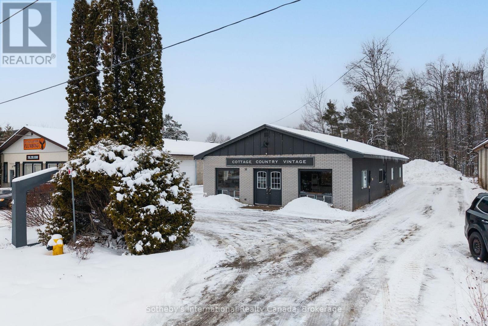 10 Armstrong Street, Bracebridge, Ontario  P1L 1C1 - Photo 5 - X12708316