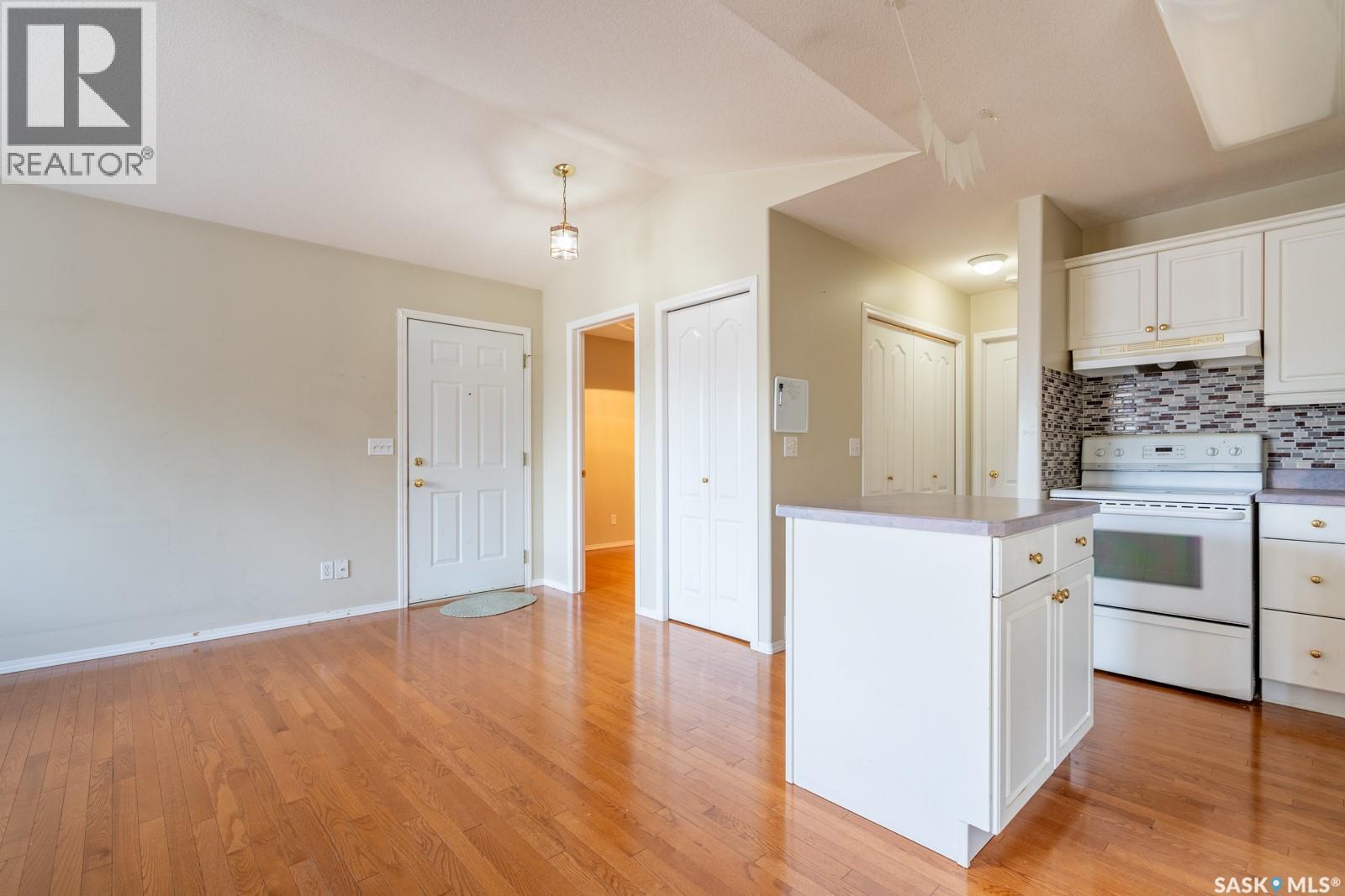 3119 Truesdale Drive E, Regina, Saskatchewan  S4V 2P6 - Photo 5 - SK036098