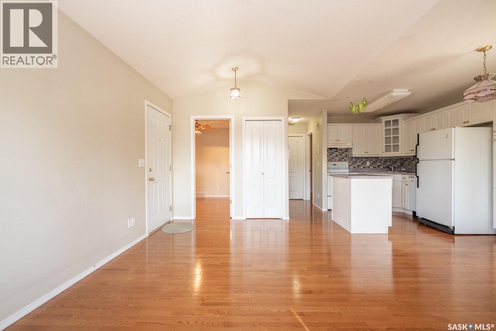 3119 Truesdale Drive E, Regina, Saskatchewan  S4V 2P6 - Photo 7 - SK036098