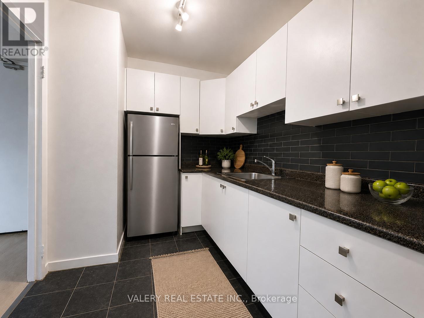 103 - 1725 Lawrence Avenue E, Toronto, Ontario  M1R 2X7 - Photo 4 - E13134484