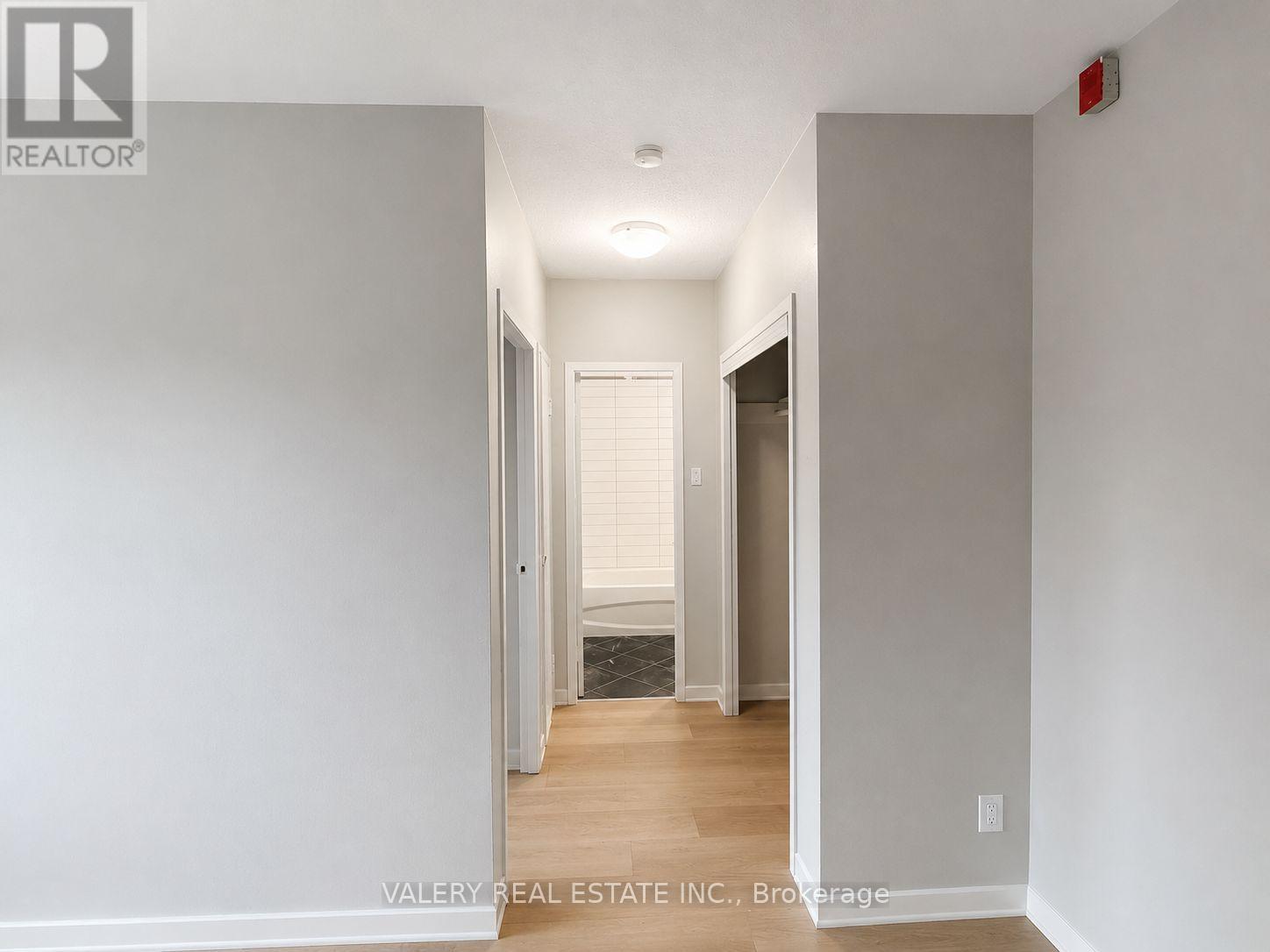 103 - 1725 Lawrence Avenue E, Toronto, Ontario  M1R 2X7 - Photo 6 - E13134484