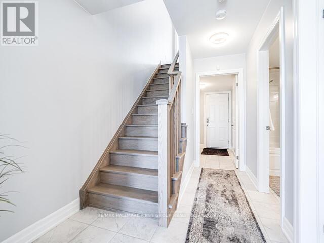 75 Whitefish Street, Whitby, Ontario  L1P 0E4 - Photo 3 - E13134626