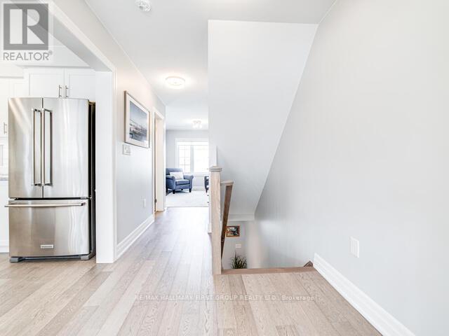 75 Whitefish Street, Whitby, Ontario  L1P 0E4 - Photo 7 - E13134626