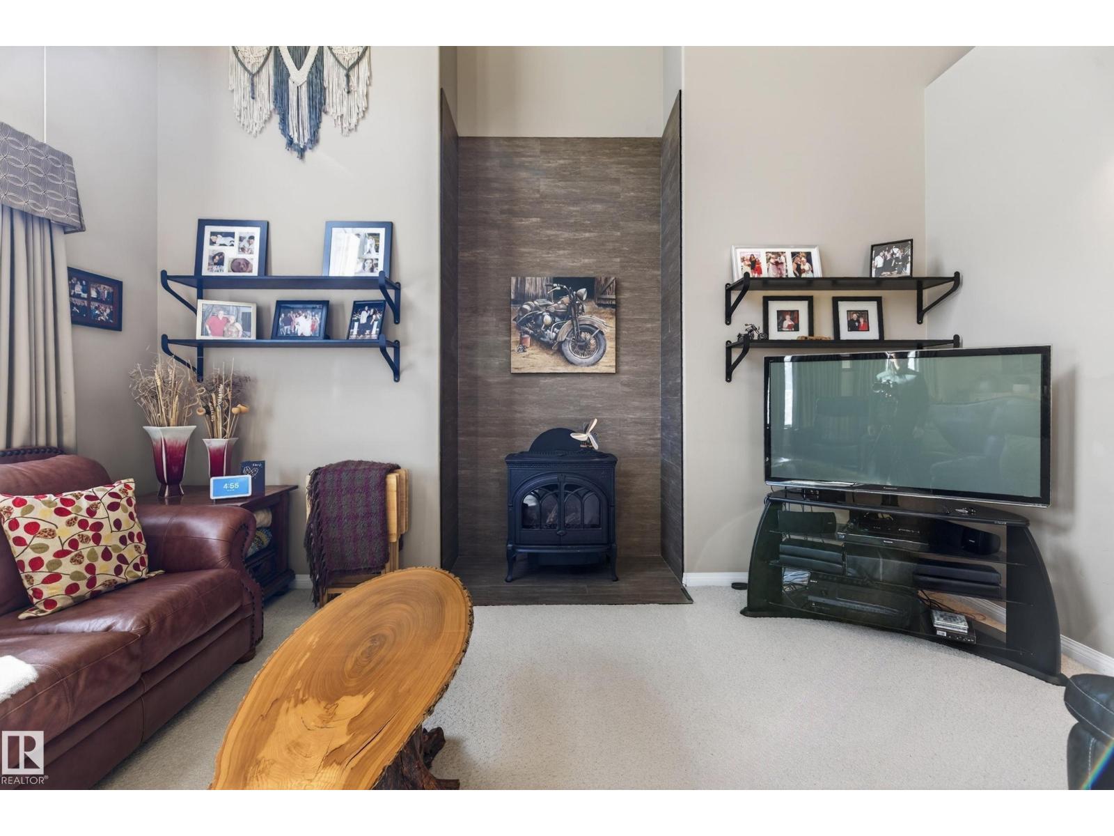 21 Pipestone Dr, Devon, Alberta  T9G 1S3 - Photo 3 - E4488014