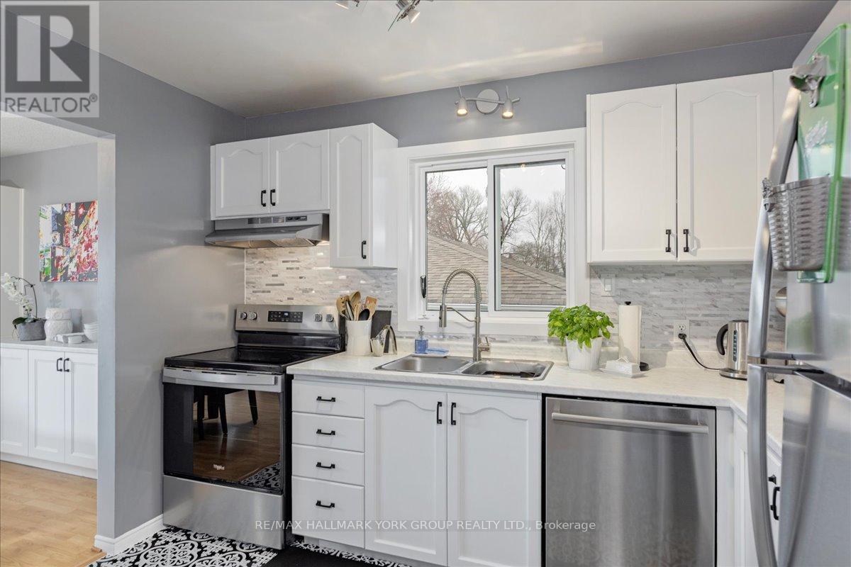 63a Tulip Street, Georgina, Ontario  L4P 1C6 - Photo 13 - N13134562