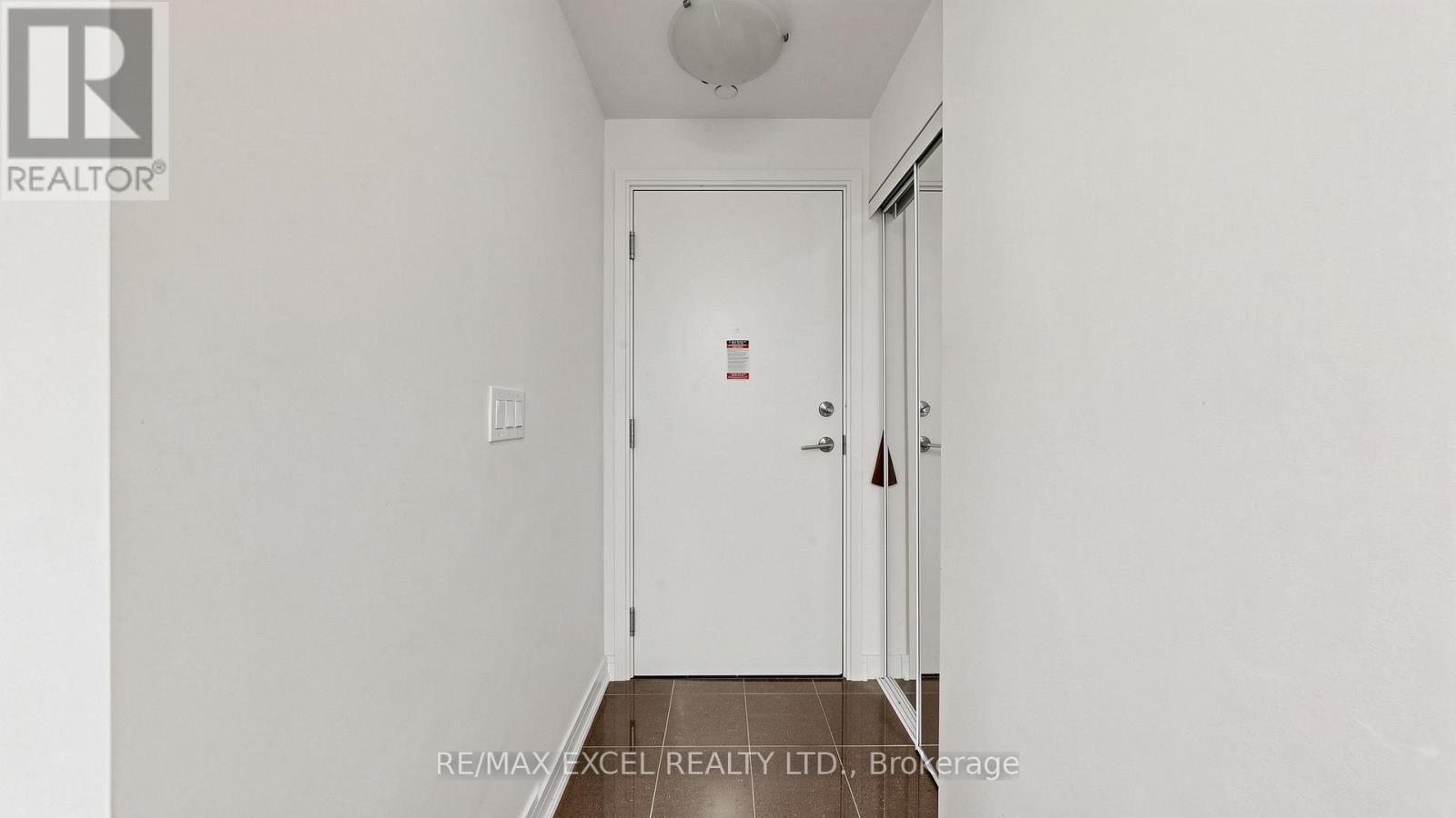1709 - 9205 Yonge Street, Richmond Hill, Ontario  L4C 1V5 - Photo 17 - N13134584