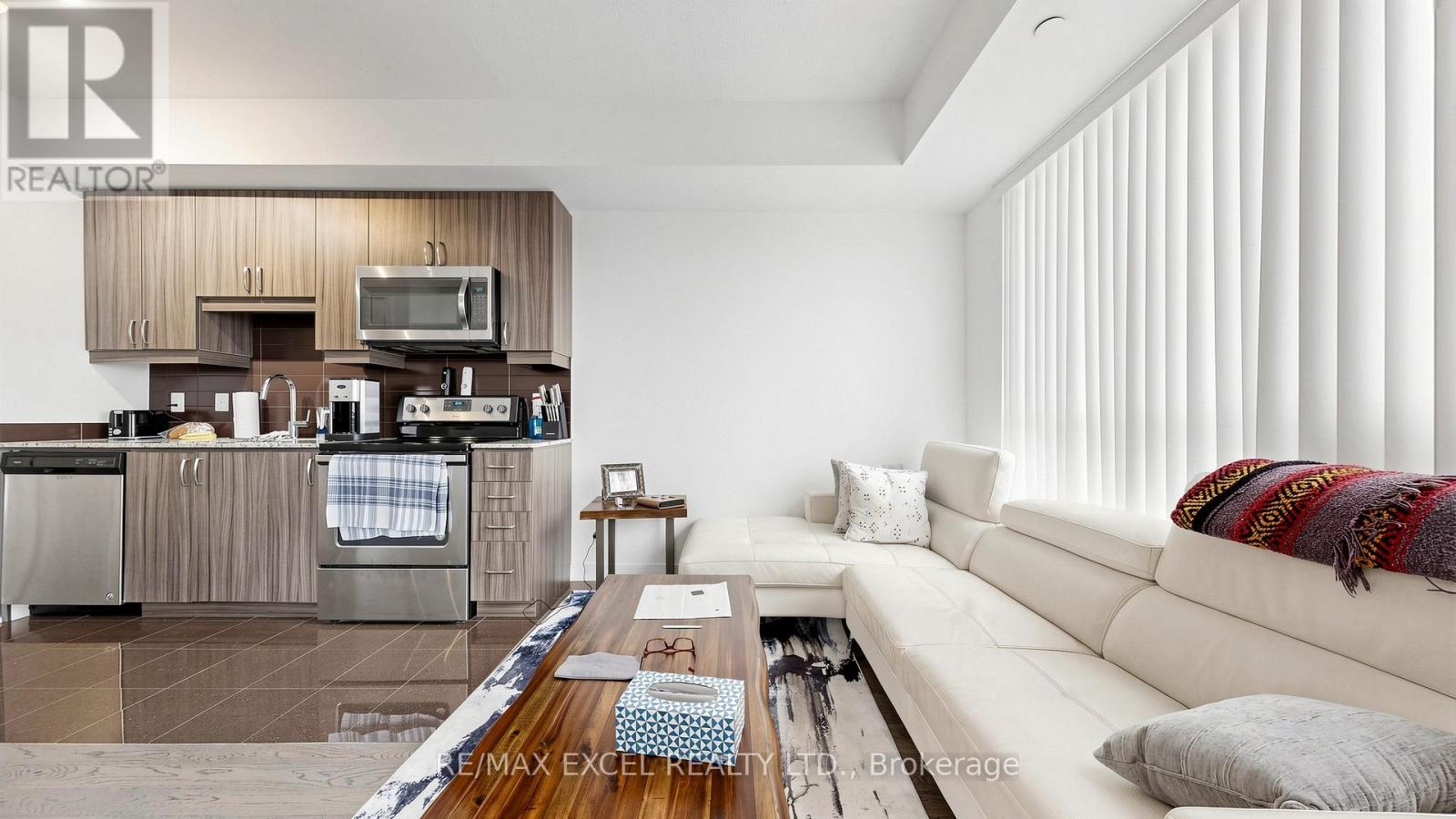 1709 - 9205 Yonge Street, Richmond Hill, Ontario  L4C 1V5 - Photo 7 - N13134584