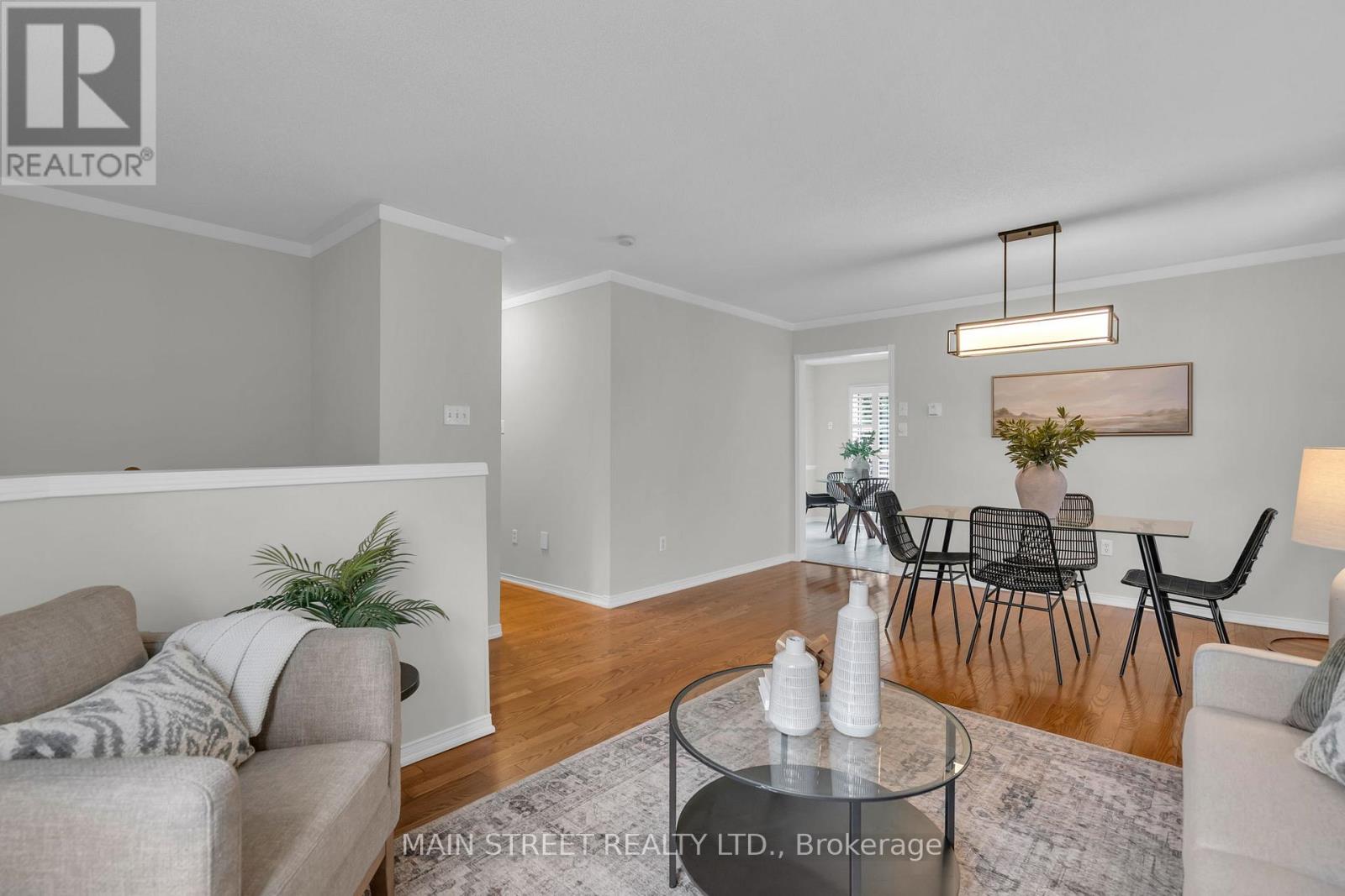 137 Clearmeadow Boulevard, Newmarket, Ontario  L3X 2E9 - Photo 5 - N13134610