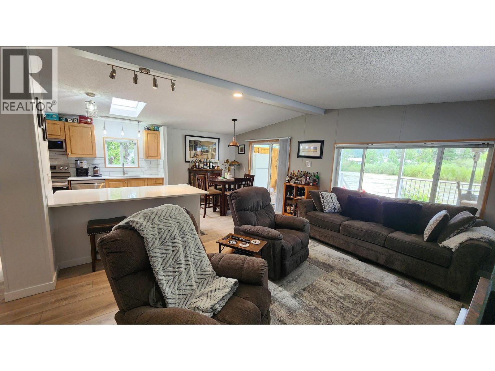 3455 Highway 3 Unit# 11, Keremeos, British Columbia  V0X 1N1 - Photo 13 - 10387083