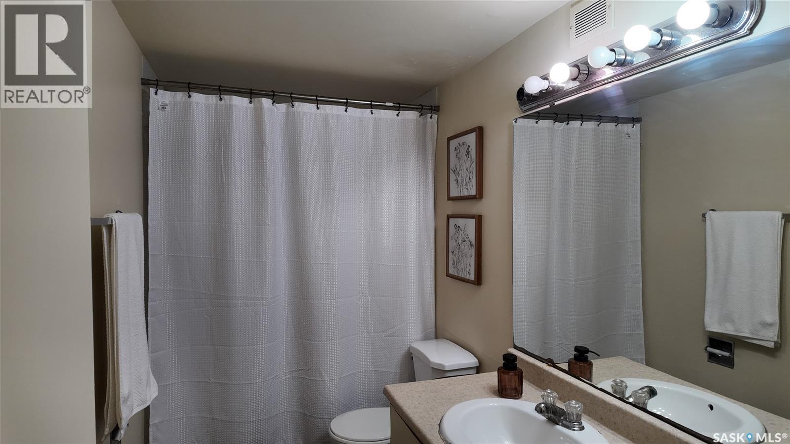 12 51 Centennial Street, Regina, Saskatchewan  S4S 6P8 - Photo 8 - SK030525