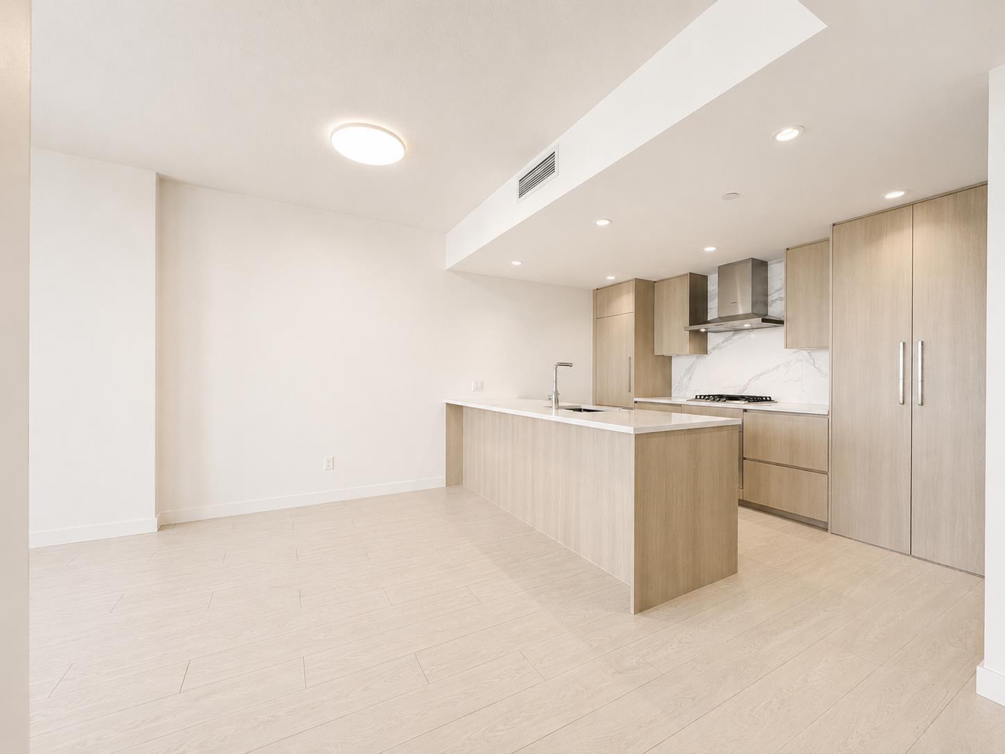2205 9887 Whalley Boulevard, Surrey, British Columbia  V3T 0P4 - Photo 8 - R3123031