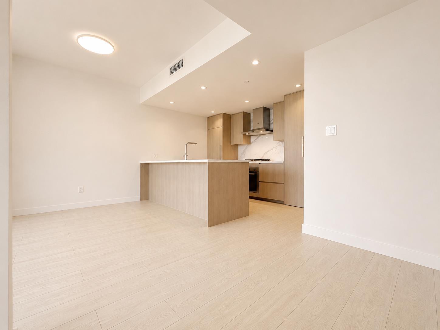 2205 9887 Whalley Boulevard, Surrey, British Columbia  V3T 0P4 - Photo 5 - R3123031