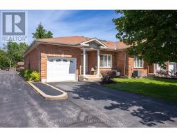 11 - 111 COLBORNE STREET, Kawartha Lakes, Ontario