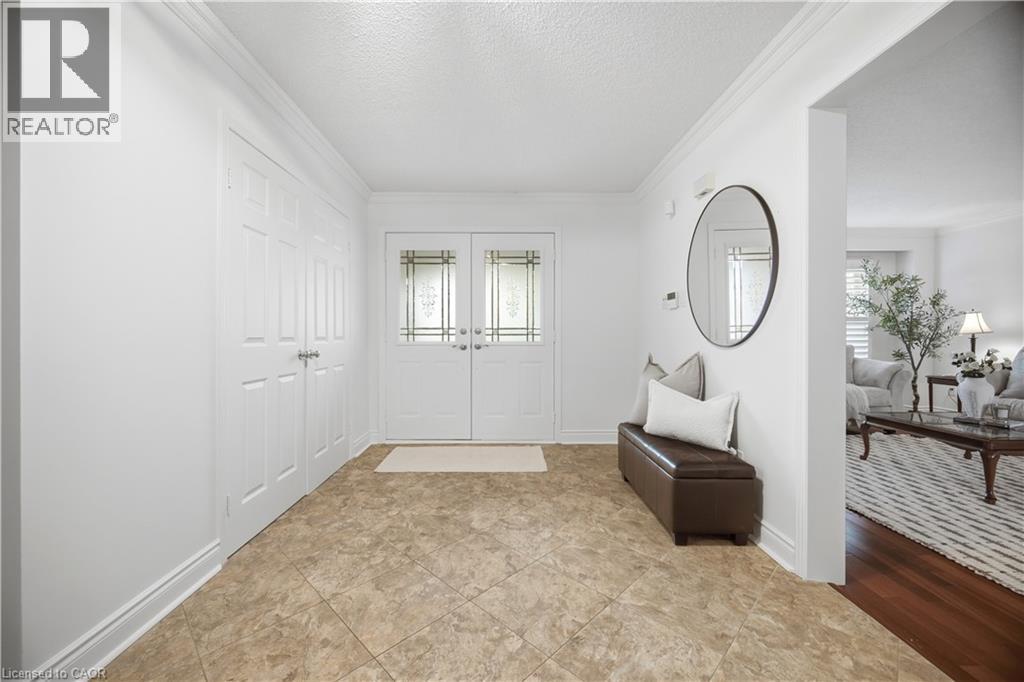 1122 Berkshire Court, Oakville, Ontario  L6M 2L6 - Photo 3 - 40830557