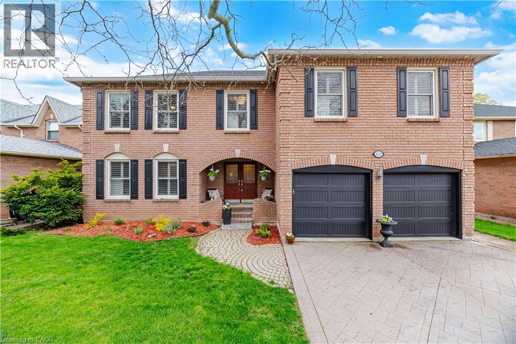 1122 Berkshire Court, Oakville, Ontario  L6M 2L6 - Photo 2 - 40830557