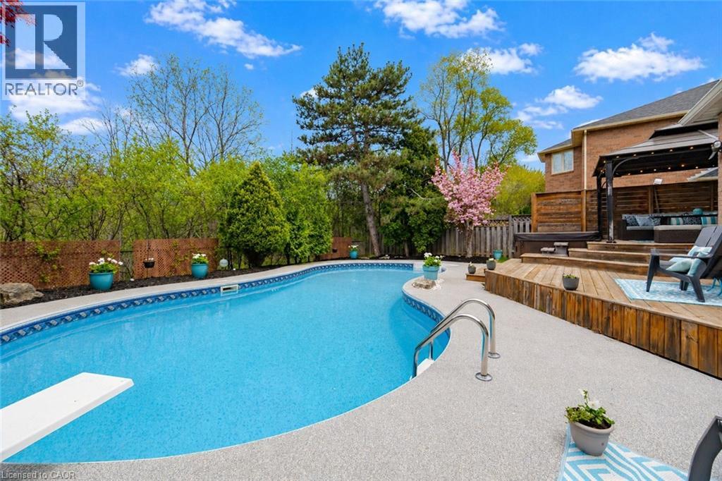 1122 Berkshire Court, Oakville, Ontario  L6M 2L6 - Photo 47 - 40830557