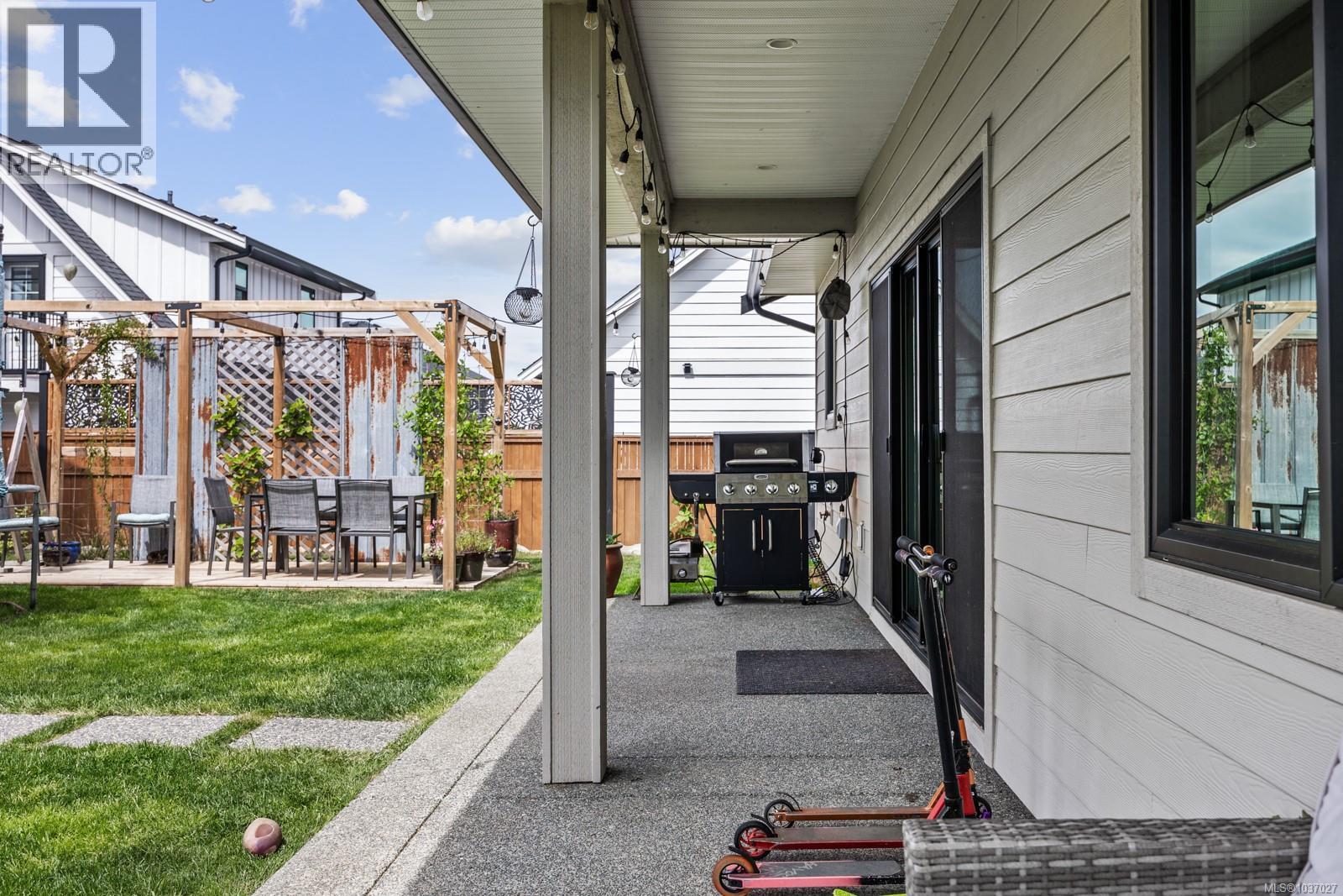 4033 Buckstone Rd, Courtenay, British Columbia  V9N 0B4 - Photo 63 - 1037027