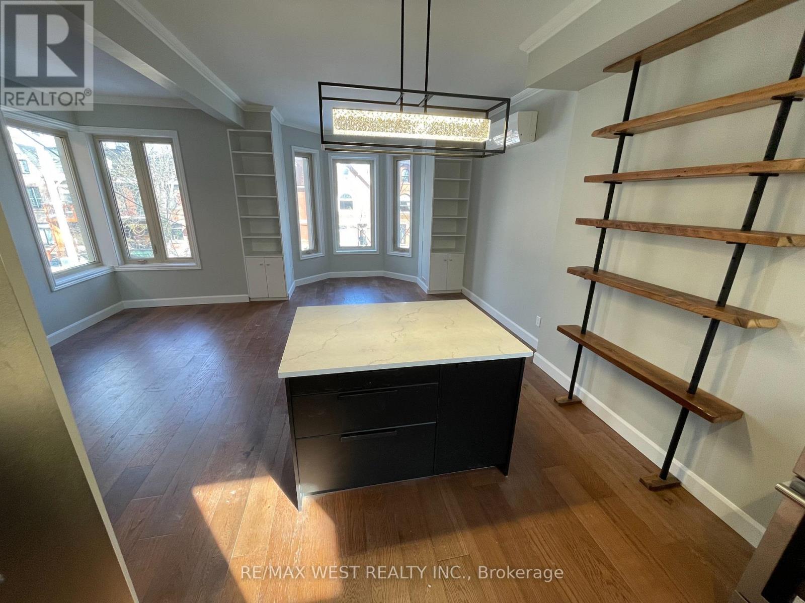 3 - 104 Cowan Avenue, Toronto, Ontario  M6K 2N4 - Photo 3 - W13134472