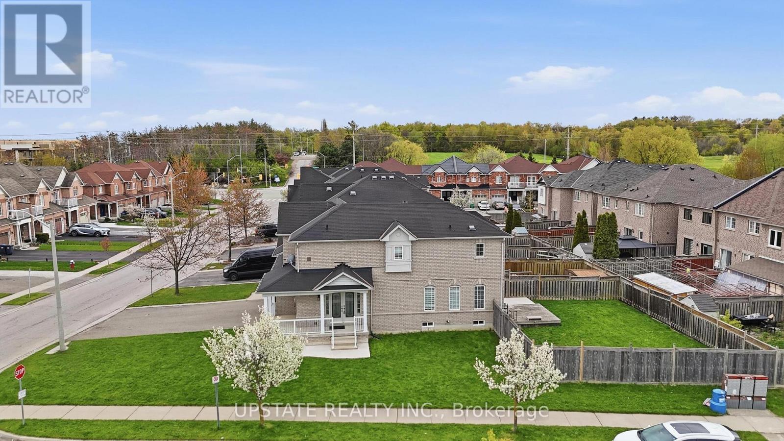 30 Copperfield Road, Brampton, Ontario  L6Z 0C9 - Photo 3 - W13134508