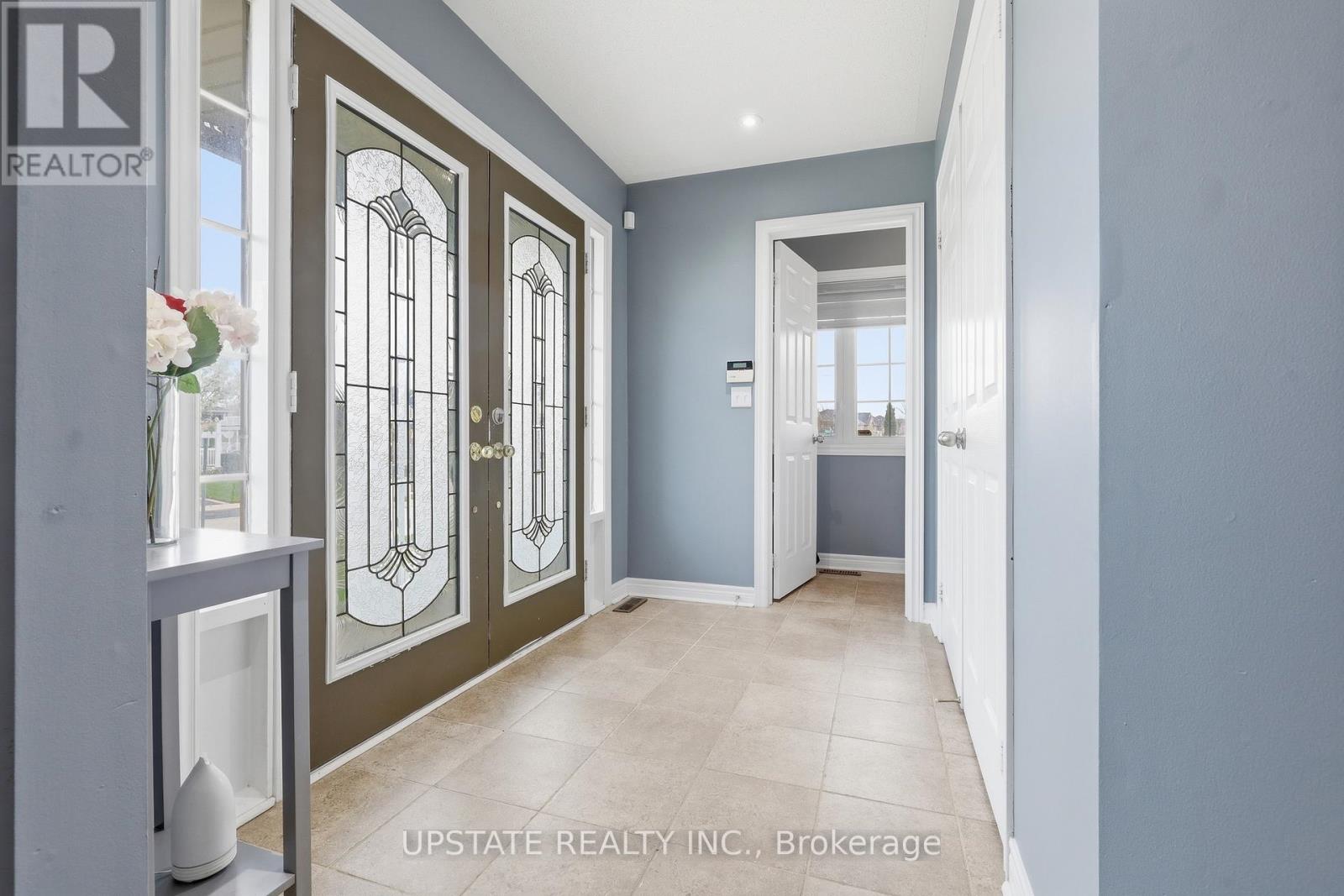 30 Copperfield Road, Brampton, Ontario  L6Z 0C9 - Photo 8 - W13134508