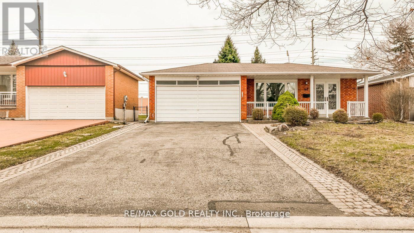 48 MALCOLM CRESCENT, Brampton, Ontario