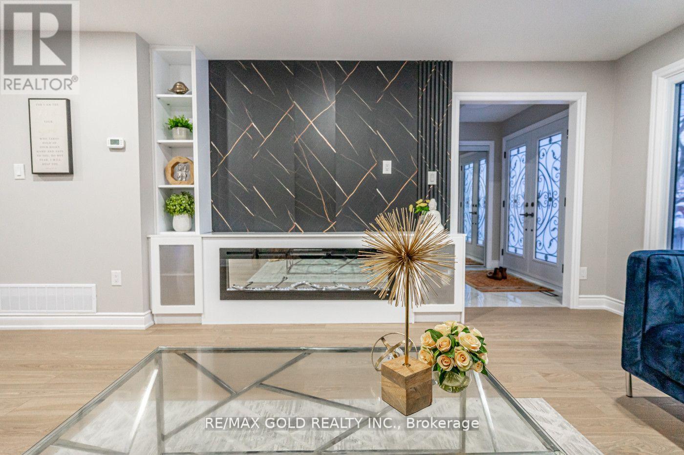 48 Malcolm Crescent, Brampton, Ontario  L6S 3C8 - Photo 9 - W13134530