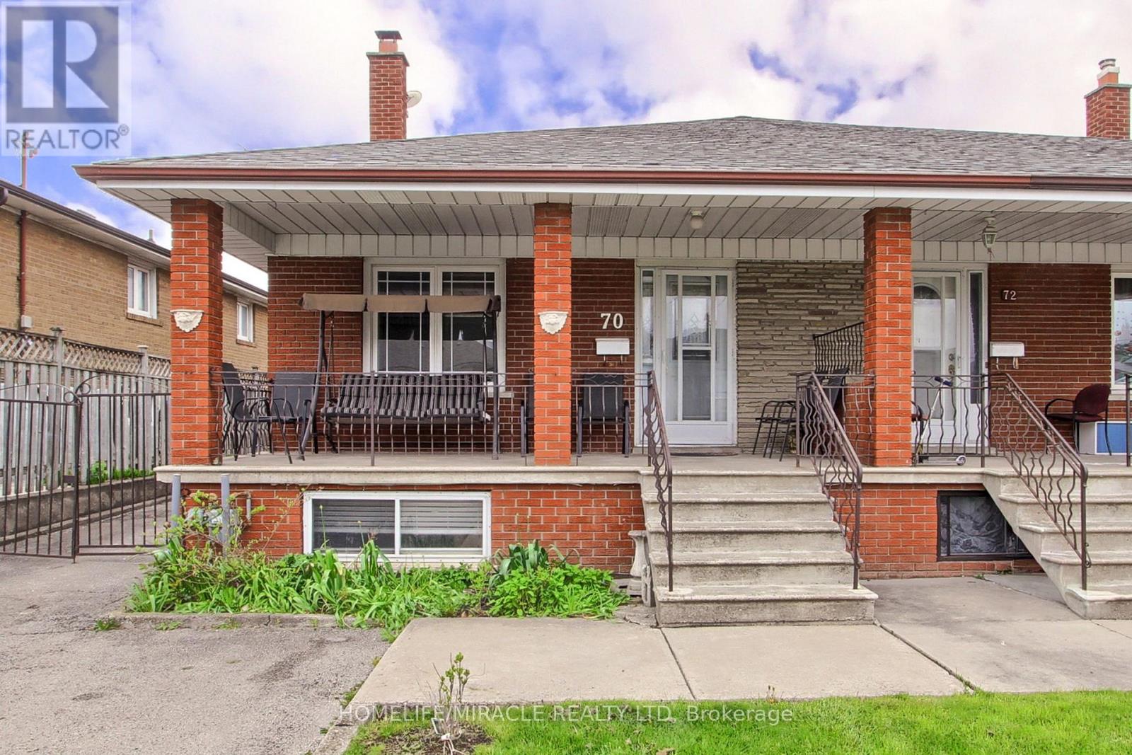 70 DOLORES ROAD, Toronto, Ontario