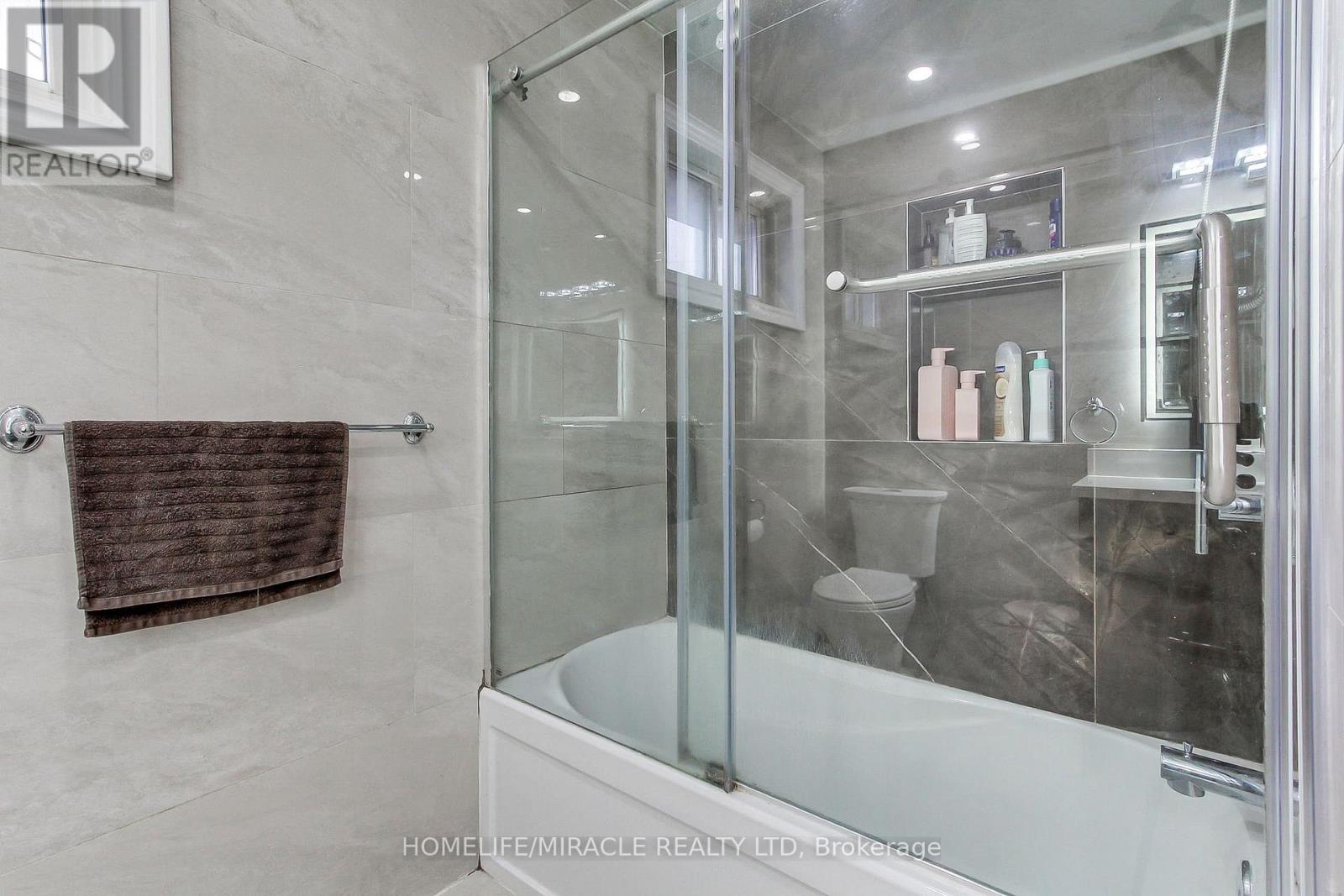 70 Dolores Road, Toronto, Ontario  M3L 2A9 - Photo 34 - W13134588