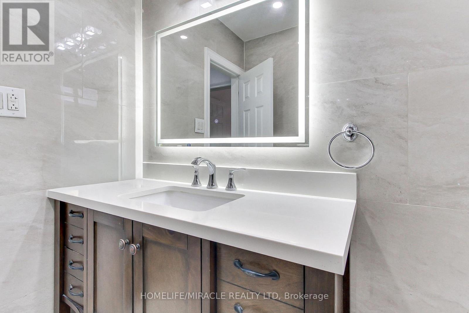 70 Dolores Road, Toronto, Ontario  M3L 2A9 - Photo 35 - W13134588