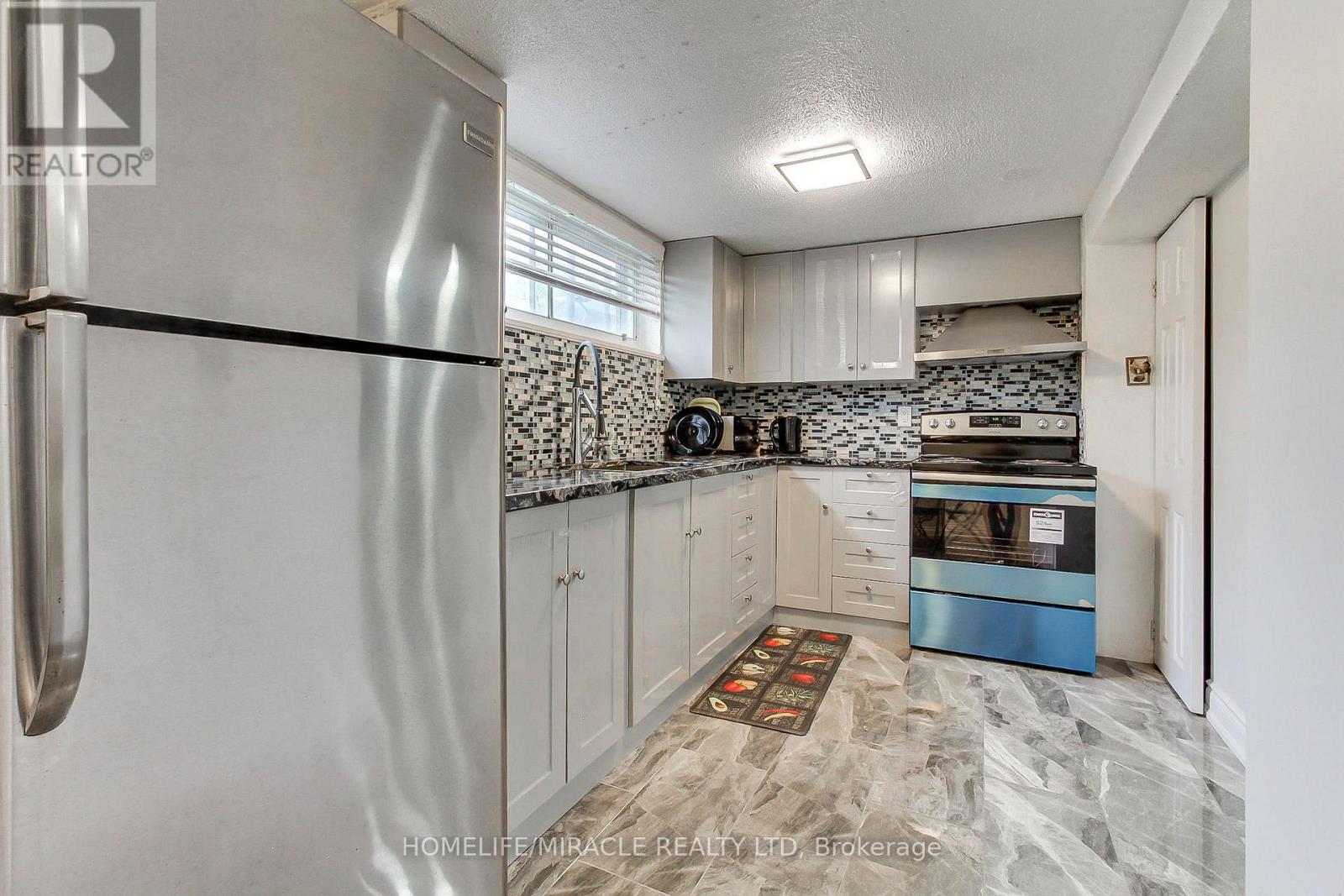 70 Dolores Road, Toronto, Ontario  M3L 2A9 - Photo 38 - W13134588