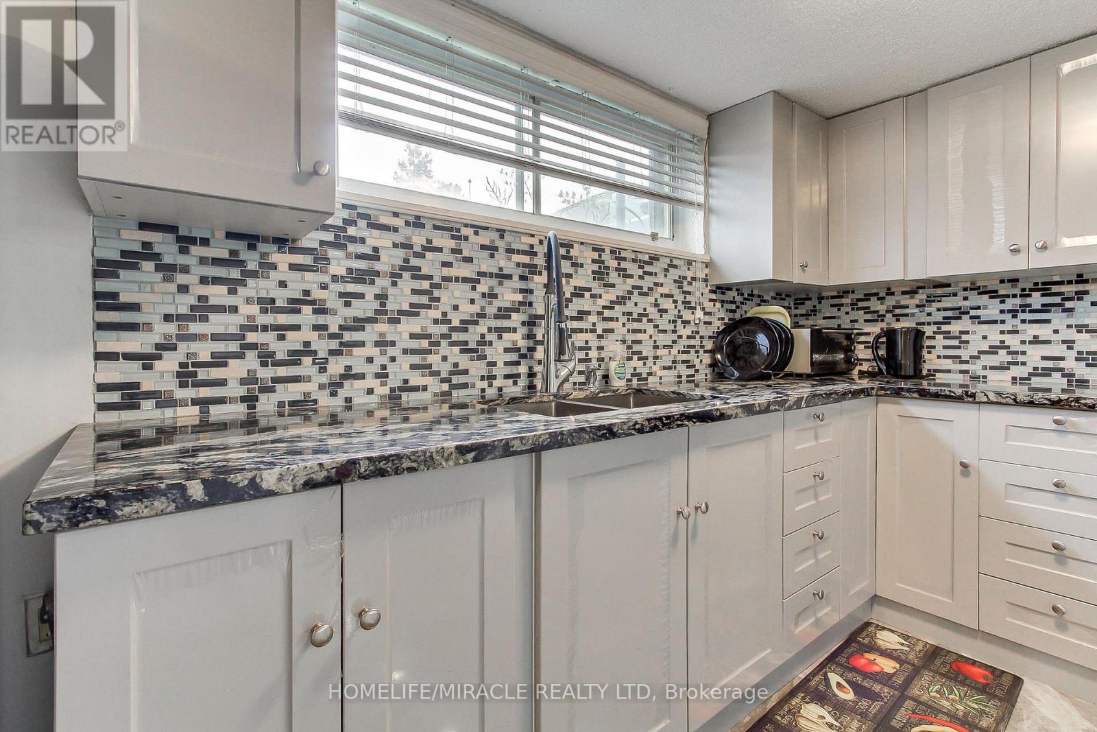 70 Dolores Road, Toronto, Ontario  M3L 2A9 - Photo 39 - W13134588