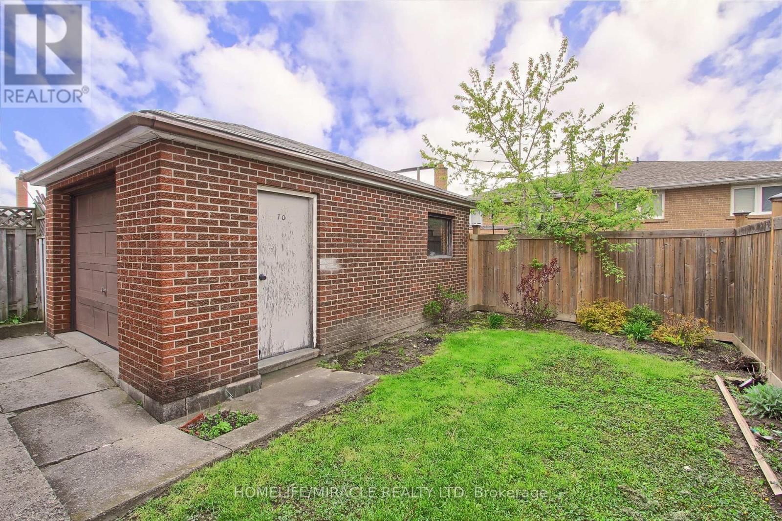 70 Dolores Road, Toronto, Ontario  M3L 2A9 - Photo 48 - W13134588