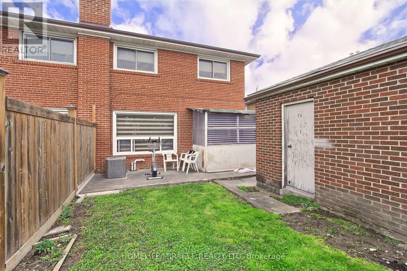 70 Dolores Road, Toronto, Ontario  M3L 2A9 - Photo 49 - W13134588