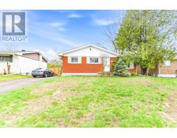 12 CLAREMOUNT ROAD, Deep River, Ontario