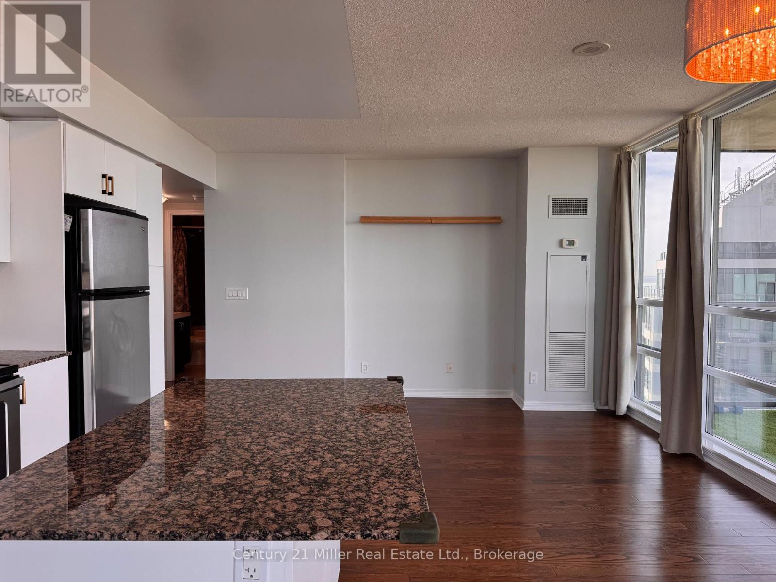 3804 - 2230 Lake Shore Boulevard W, Toronto, Ontario  M8V 0B2 - Photo 8 - W13134692