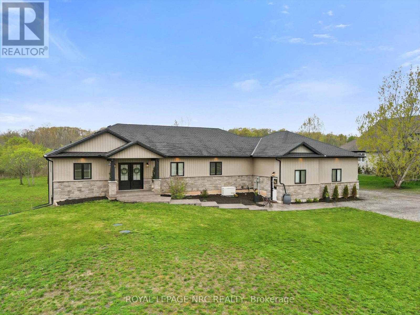 557 Burleigh Road N, Fort Erie, Ontario  L0S 1N0 - Photo 4 - X13134758