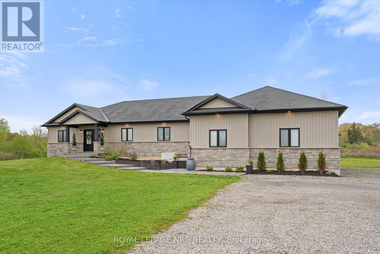 557 Burleigh Road N, Fort Erie, Ontario  L0S 1N0 - Photo 5 - X13134758
