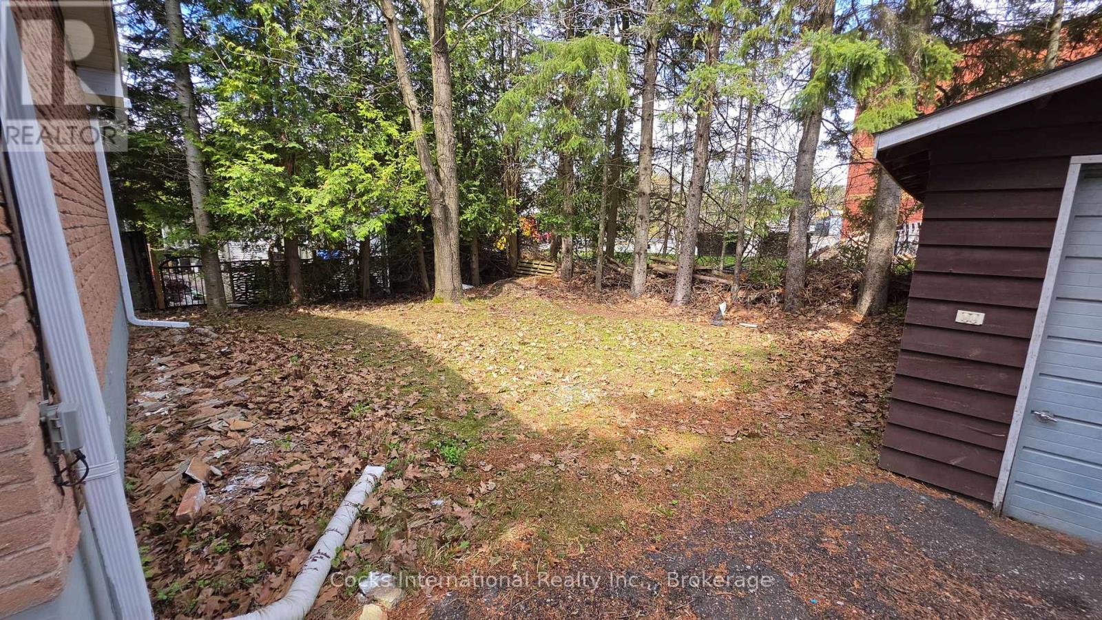 36 Susan Street W, Huntsville, Ontario  P1H 1X2 - Photo 36 - X12973362