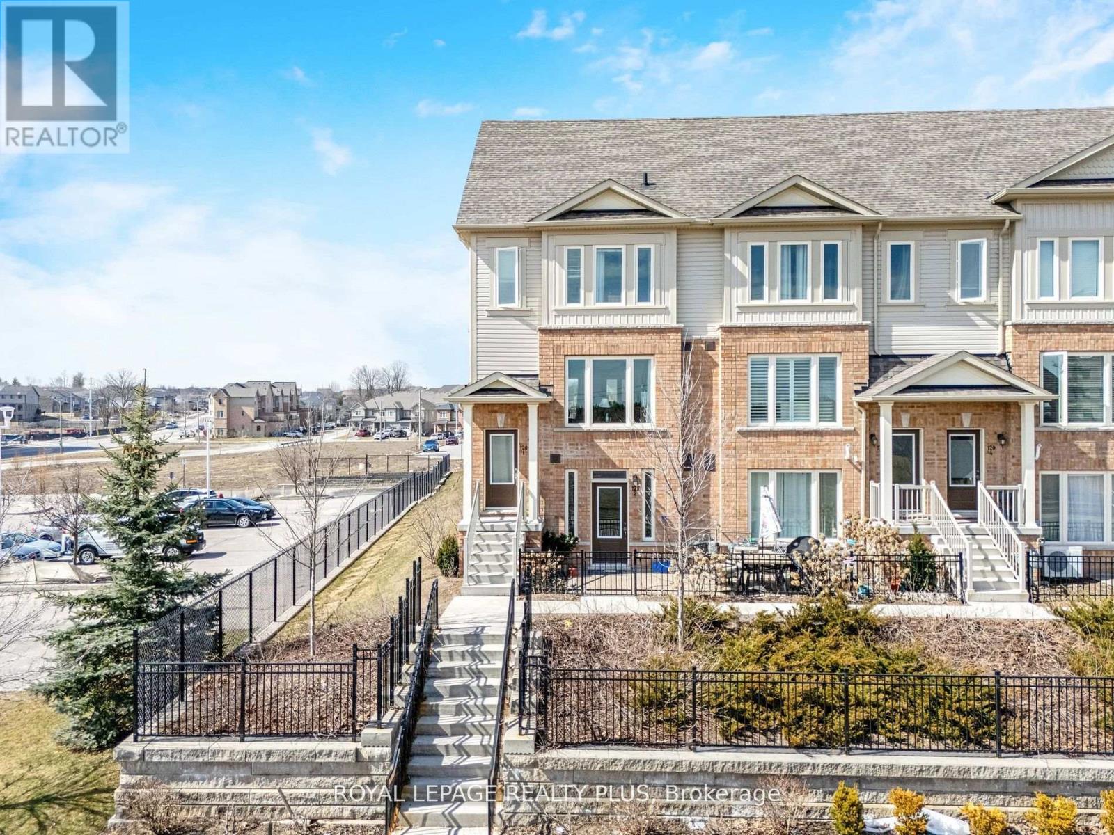 1 - 120 Watson Parkway N, Guelph, Ontario  N1E 0P6 - Photo 2 - X13134476