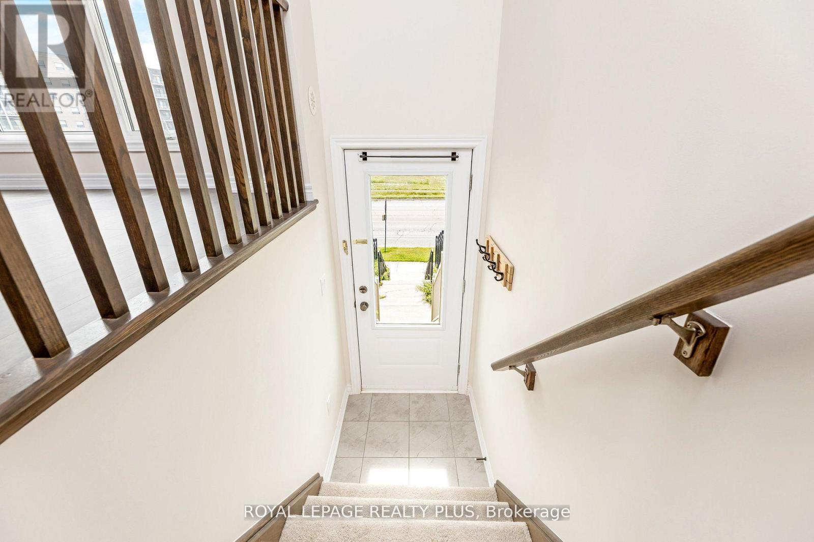 1 - 120 Watson Parkway N, Guelph, Ontario  N1E 0P6 - Photo 4 - X13134476