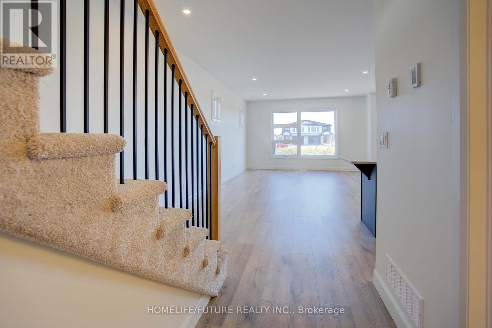 28 Walden Pond Drive, Loyalist, Ontario  K7N 0E6 - Photo 9 - X13134550