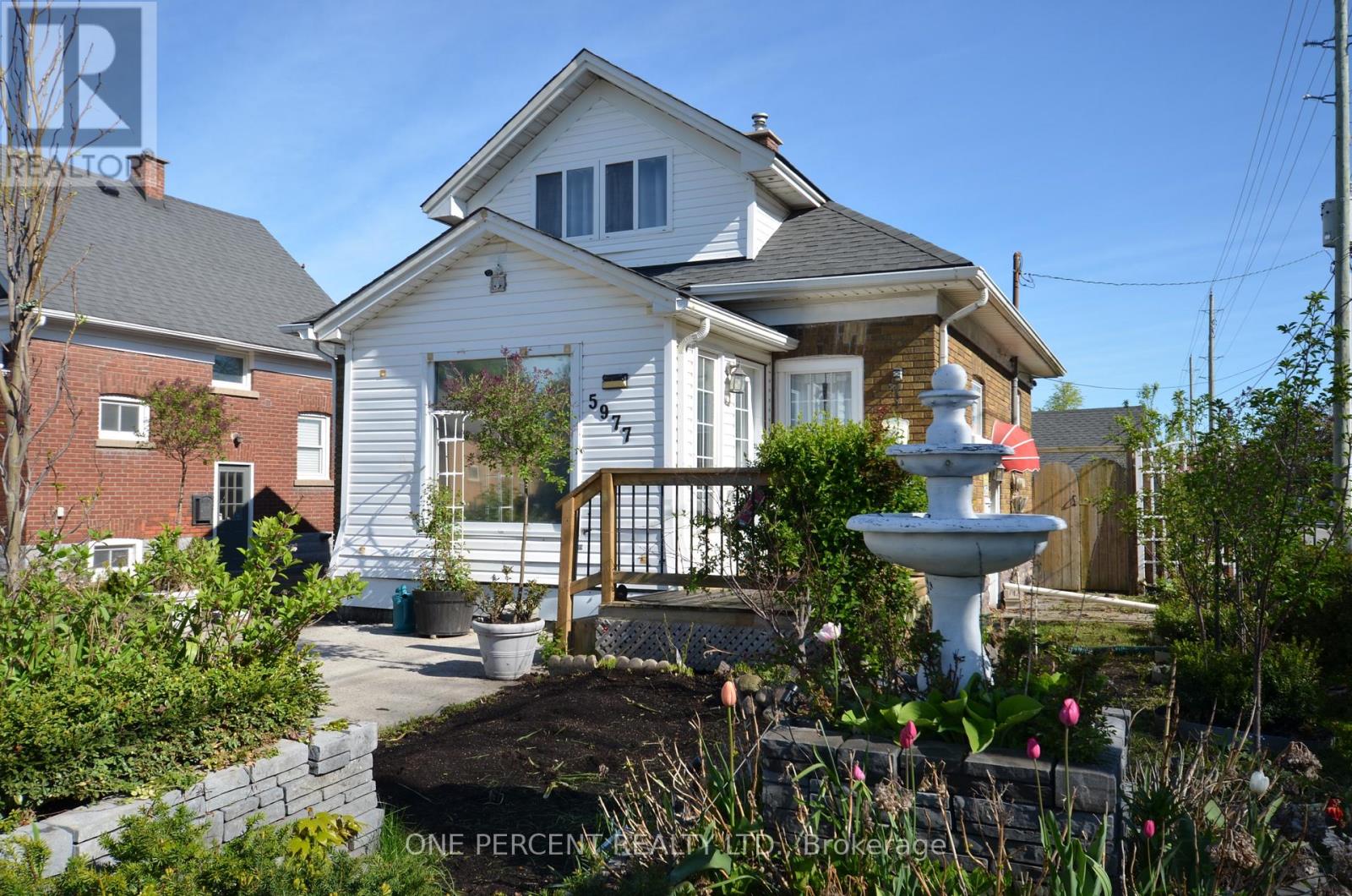 5977 Saint Marys Avenue, Niagara Falls, Ontario  L2J 1B8 - Photo 4 - X13134612