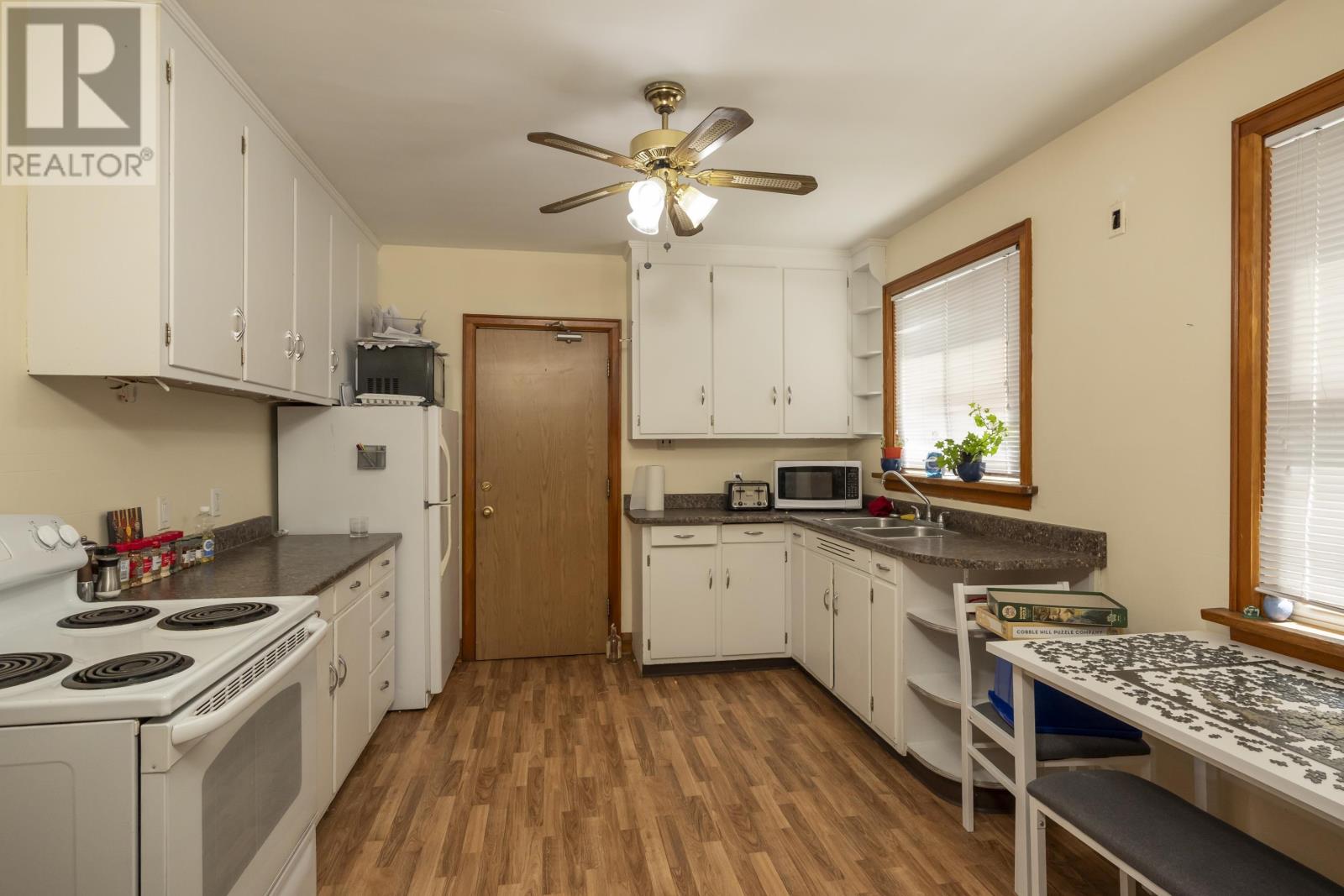 530 Hyde Park Ave, Thunder Bay, Ontario  P7E 1X9 - Photo 12 - TB2601057