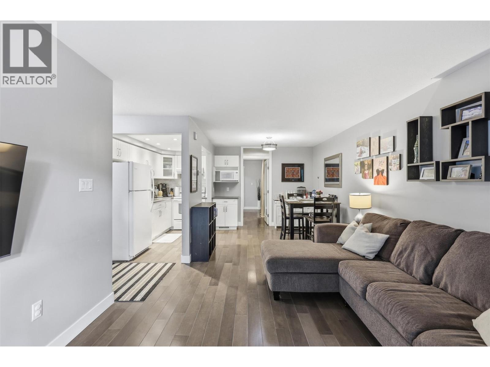 1435 Summit Drive Unit# 28, Kamloops, British Columbia  V2E 1S4 - Photo 4 - 10387355