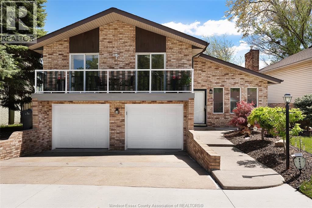 2415 CABANA ROAD West, Windsor, Ontario