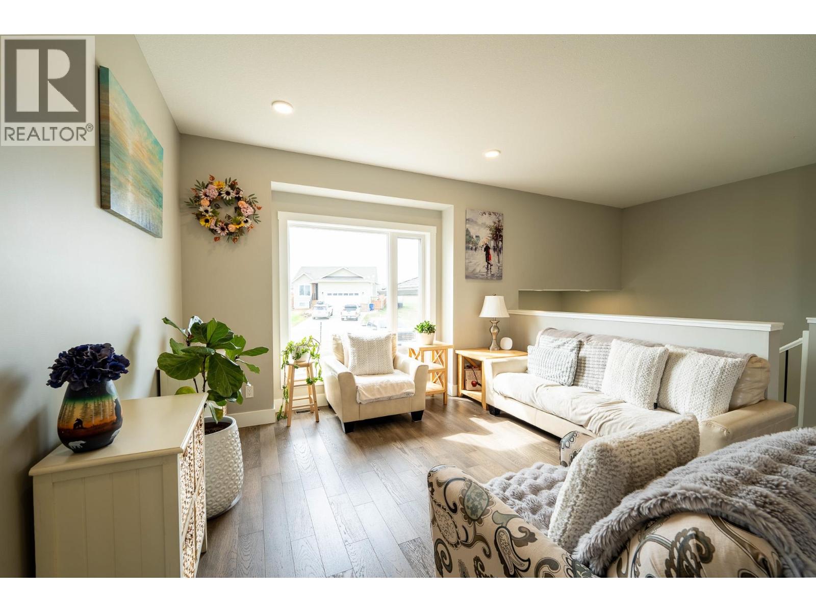 11036 112 Avenue, Fort St. John, British Columbia  V1J 0R6 - Photo 3 - R3124189