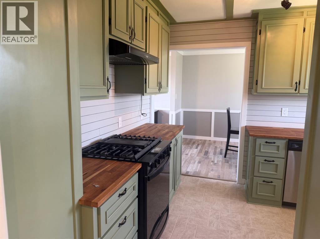 334 Mcewan St., Granum, Alberta  T0L 1A0 - Photo 2 - A2309158